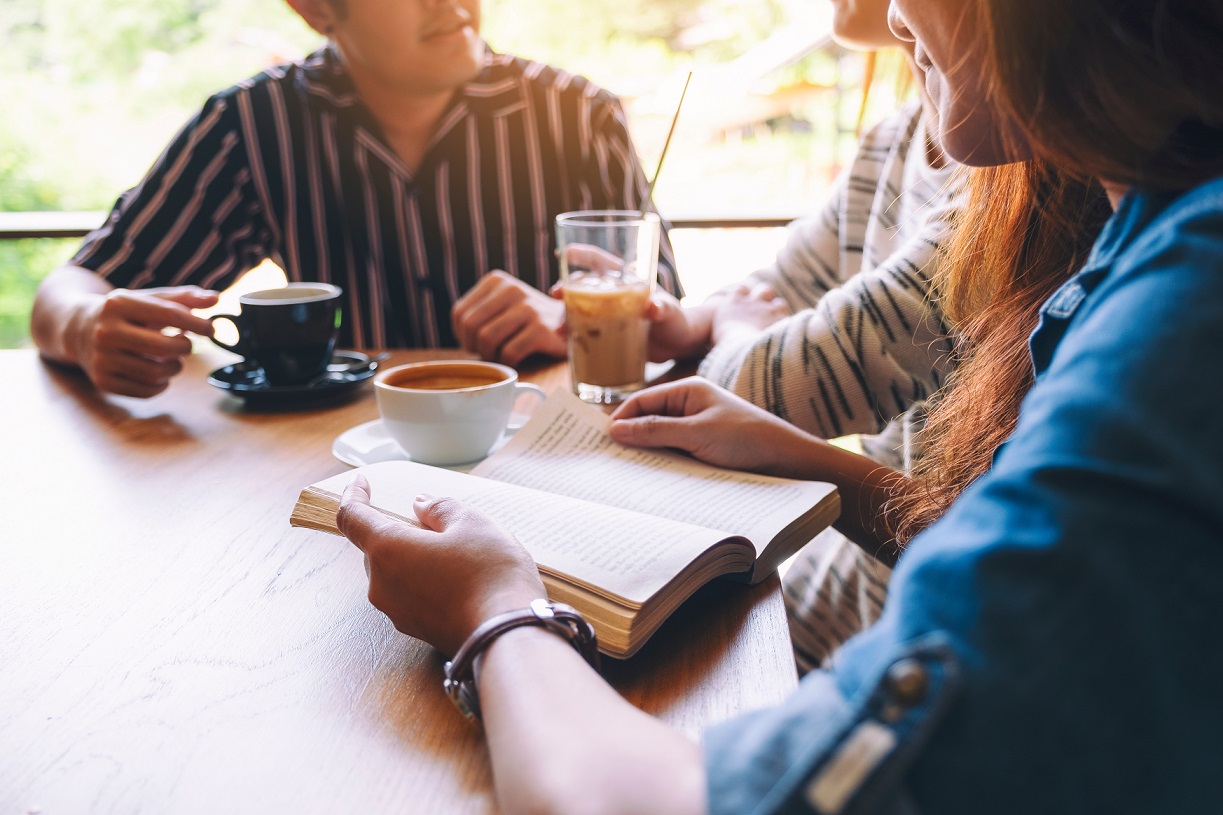 how-to-run-a-book-club-scottish-book-trust